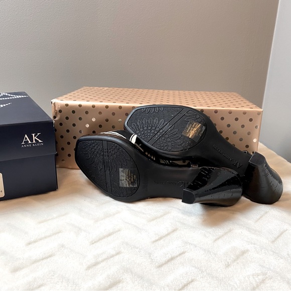 Anne Klein - Equity Sling Back Heel / Sandal - Picture 3 of 3